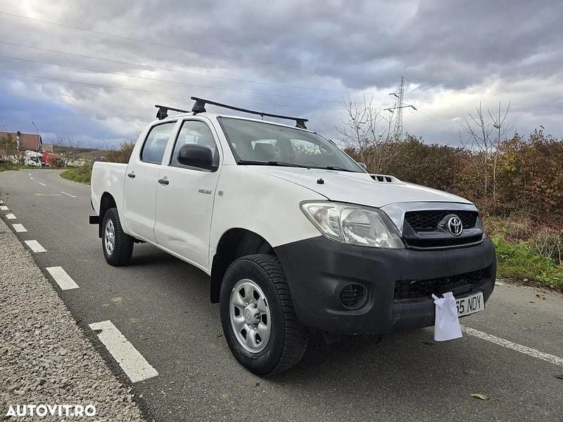Culoarealb Utilizat 2011 Toyota HiLux Pickup | 9.250 EUR (Super Preț) - Imagine 1/4