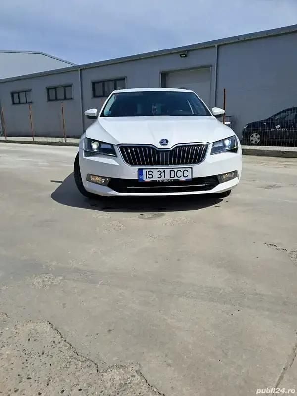 Utilizat 2017 Skoda Superb | 9.500 EUR (Super Preț) - Imagine 1/4