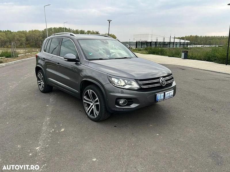 Culoaregri Utilizat 2012 VW Tiguan Track & Field SUV | 9.800 EUR (Preț OK) - Imagine 1/4