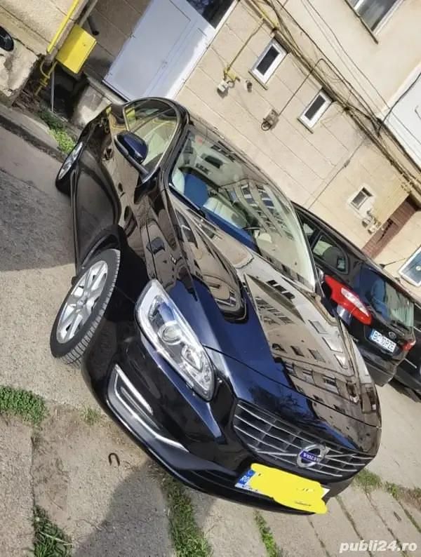 Negru Utilizat 2019 Volvo S60 Berlinǎ | 18.400 EUR - Imagine 1/4
