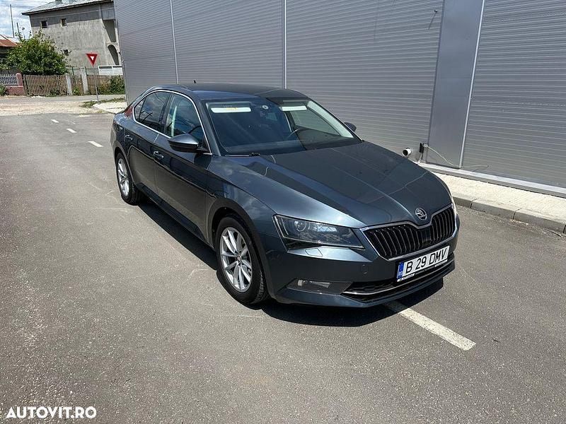 Culoaregri Utilizat 2018 Skoda Superb Style Berlinǎ | 14.900 EUR (Preț OK) - Imagine 1/4