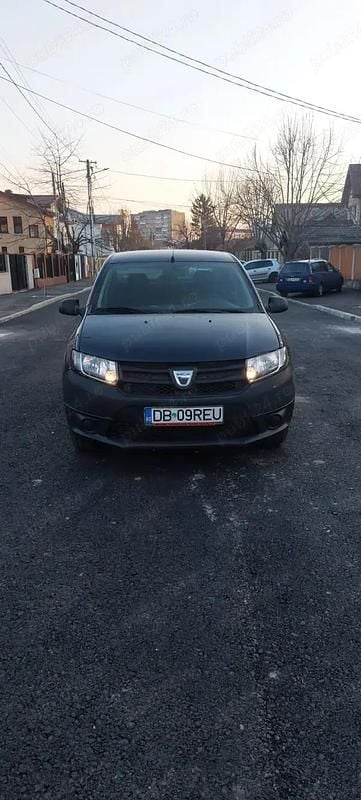 Utilizat 2013 Dacia Logan Berlinǎ | 3.400 EUR (Preț bun) - Imagine 1/4