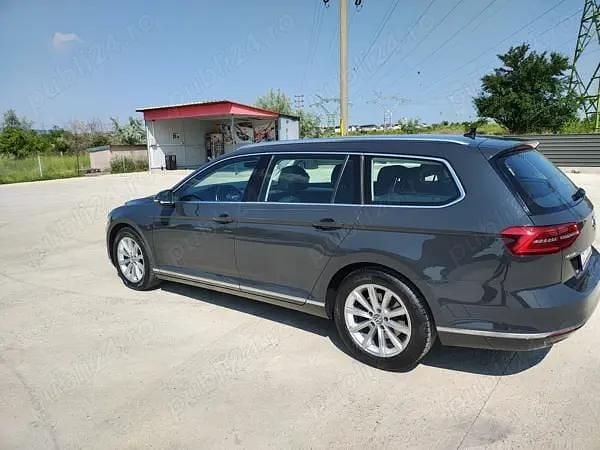 Second-hand VW Passat Highline 150 CP (110 kW) 2019 Gri Break