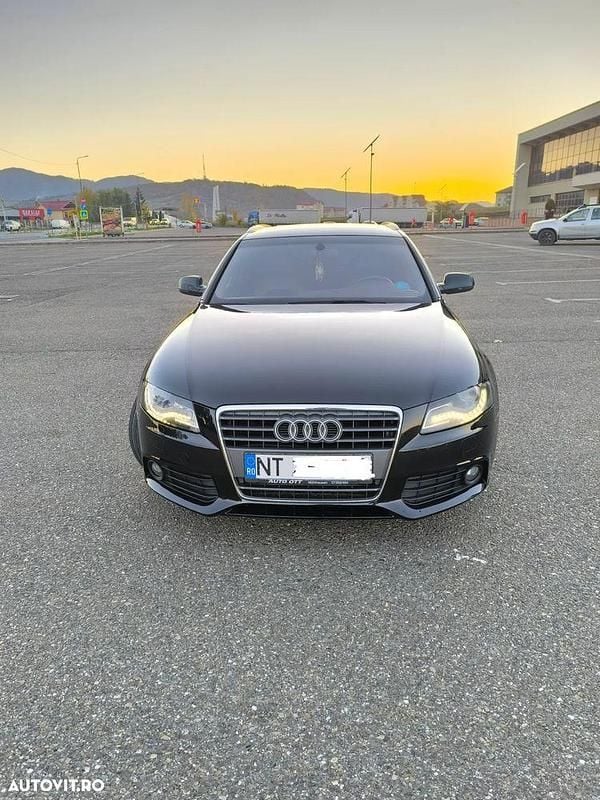 Culoarenegru Utilizat 2010 Audi A4 Break | 6.799 EUR (Preț OK) - Imagine 1/4