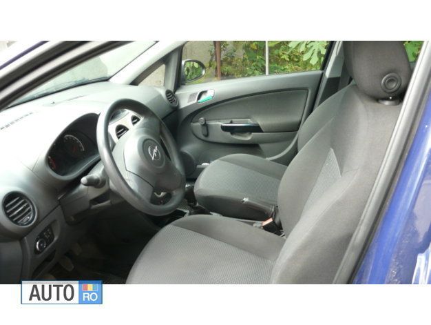 Second-hand Opel Corsa 85 CP (62 kW) 2010 Albastru Hatchback