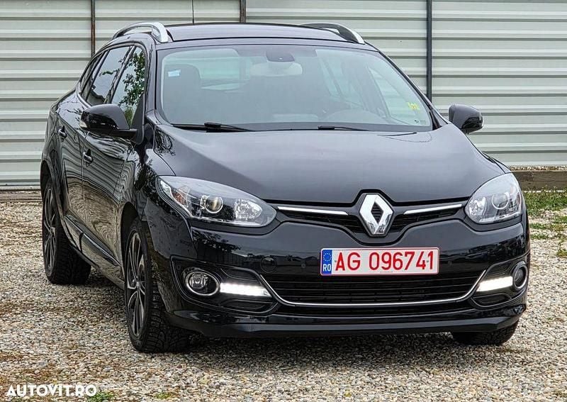 Culoarenegru Utilizat 2016 Renault Mégane GrandTour Bose Edition Break | 6.999 EUR (Preț bun) - Imagine 1/4