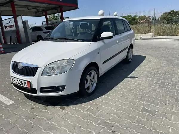 Utilizat 2008 Skoda Fabia Break | 2.390 EUR (Preț OK) - Imagine 1/4