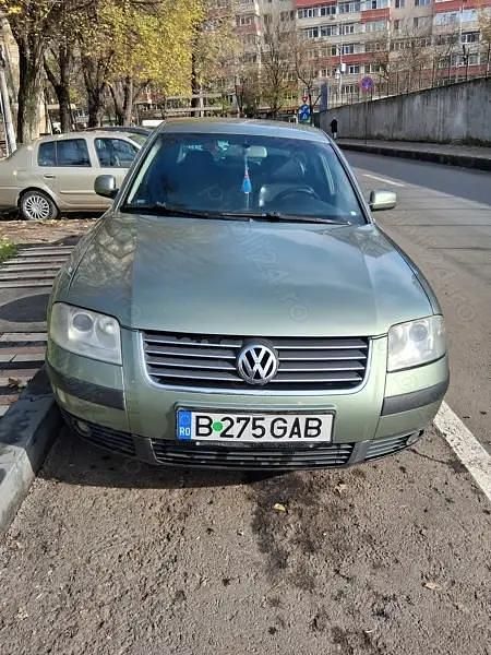 Second-hand VW Passat 131 CP (96 kW) 2003 Verde Berlinǎ