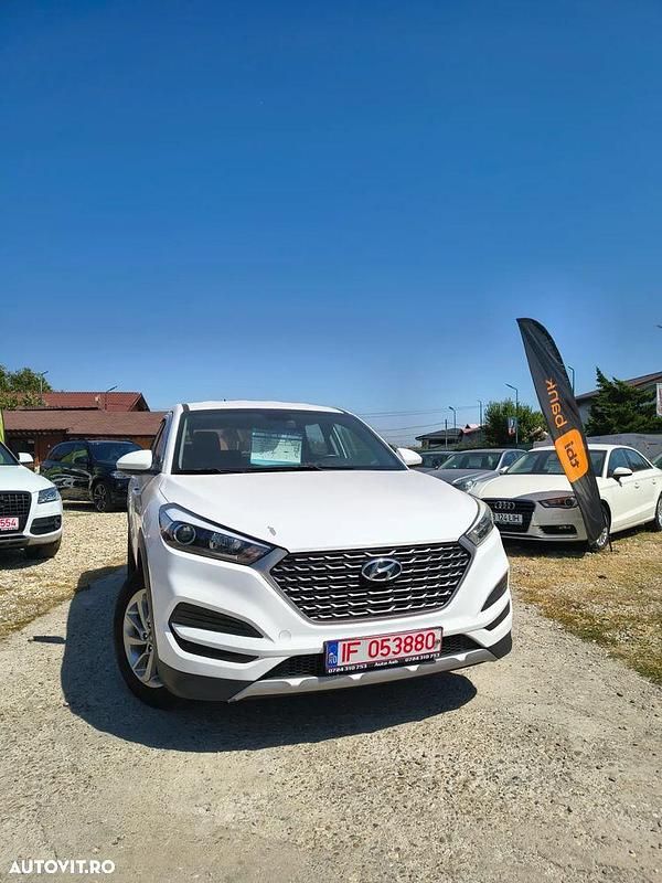 Culoarealb Utilizat 2018 Hyundai Tucson Premium SUV | 15.990 EUR (Preț OK) - Imagine 1/4