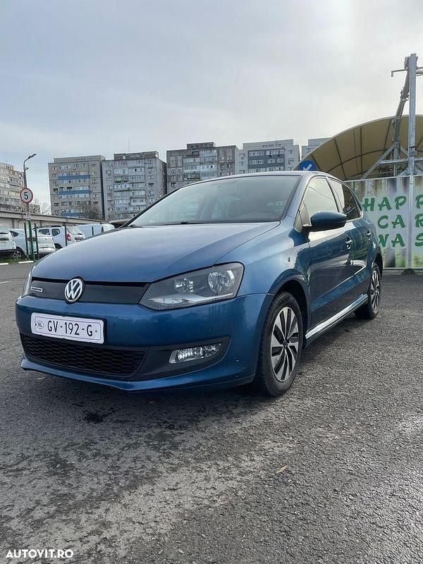 Culoarealbastru Utilizat 2015 VW Polo Highline Hatchback | 5.750 EUR (Preț OK) - Imagine 1/4