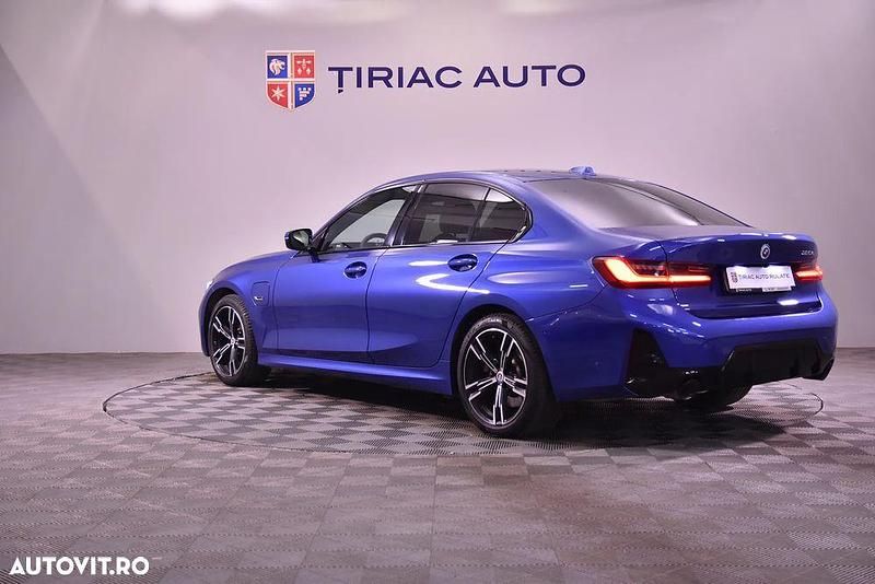 Second-hand BMW 320e 204 CP (150 kW) 2022 Culoarealbastru Berlinǎ