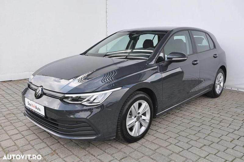 Gri mediu normal Utilizat 2024 VW Golf VIII Life Hatchback | 19.750 EUR (Preț bun) - Imagine 1/4