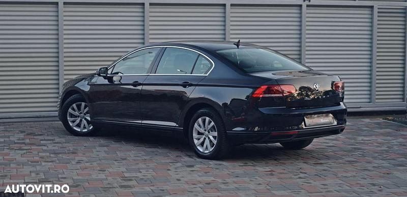 Second-hand VW Passat Comfortline 120 CP (88 kW) 2020 Culoarenegru Berlinǎ