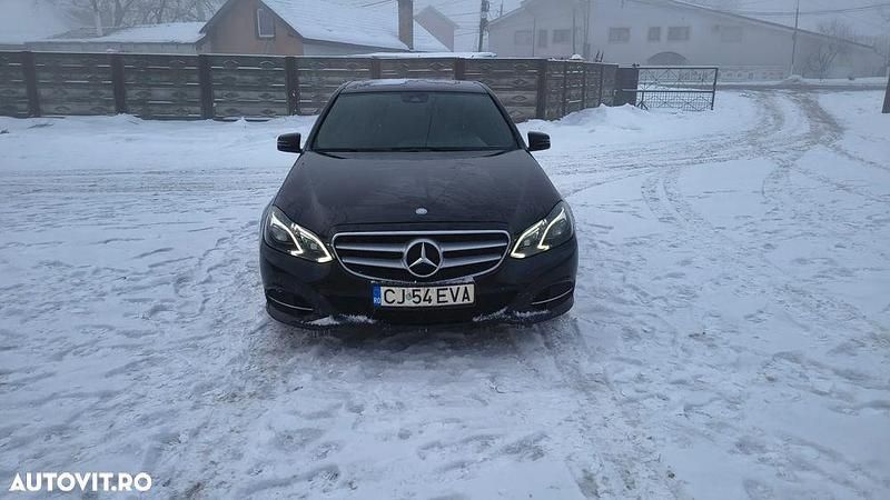 Second-hand Mercedes E200 136 CP (100 kW) 2014 Culoarenegru Berlinǎ