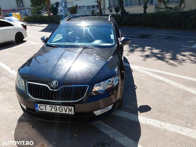 Culoarenegru Utilizat 2014 Skoda Octavia Ambition Break | 7.400 EUR (Preț OK) - Imagine 1/4