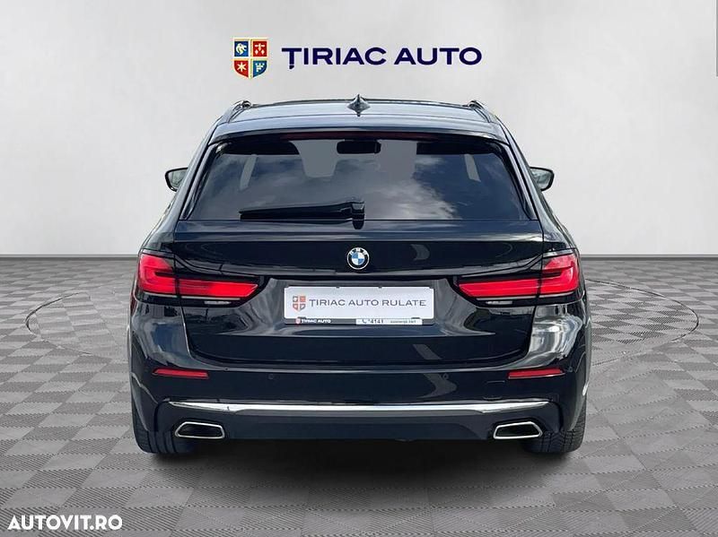 Second-hand BMW 520 Luxury Line 184 CP (135 kW) 2021 Culoarenegru Break
