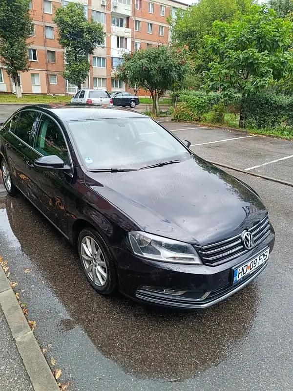Utilizat 2011 VW Passat Berlinǎ | 5.100 EUR (Preț OK) - Imagine 1/4