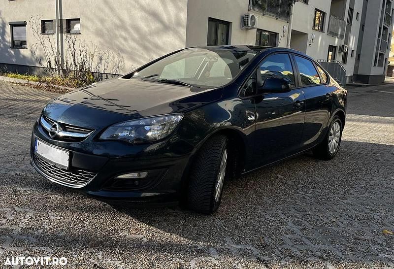 Culoareverde Utilizat 2016 Opel Astra Berlinǎ | 9.500 EUR (Puțin scump) - Imagine 1/4