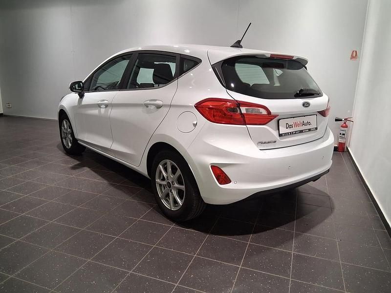 Second-hand Ford Fiesta Titanium 95 CP (69 kW) 2021 Albmetalic