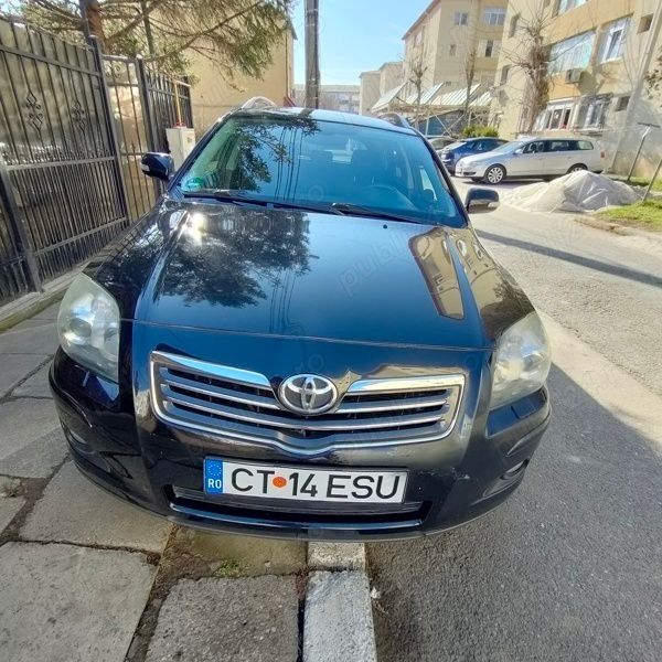 Negru Utilizat 2007 Toyota Avensis Break | 2.400 EUR (Preț OK) - Imagine 1/4