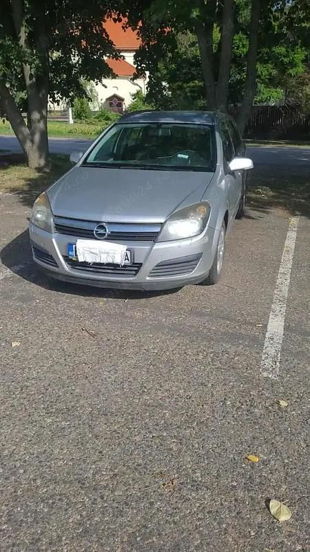 Utilizat 2006 Opel Astra Break | 1.700 EUR (Preț OK) - Imagine 1/3