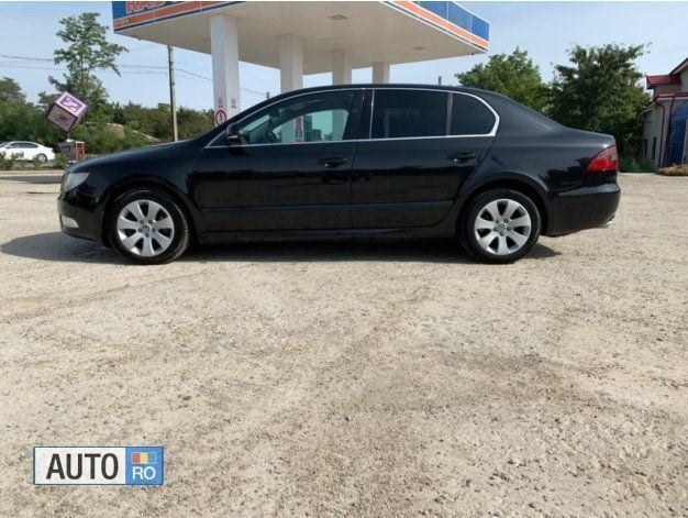 Second-hand Skoda Superb 170 CP (125 kW) 2009 Negru Berlinǎ