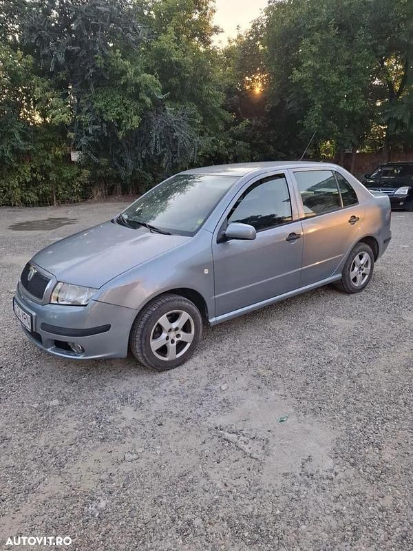 Culoaregri Utilizat 2006 Skoda Fabia Berlinǎ | 2.250 EUR (Puțin scump) - Imagine 1/4
