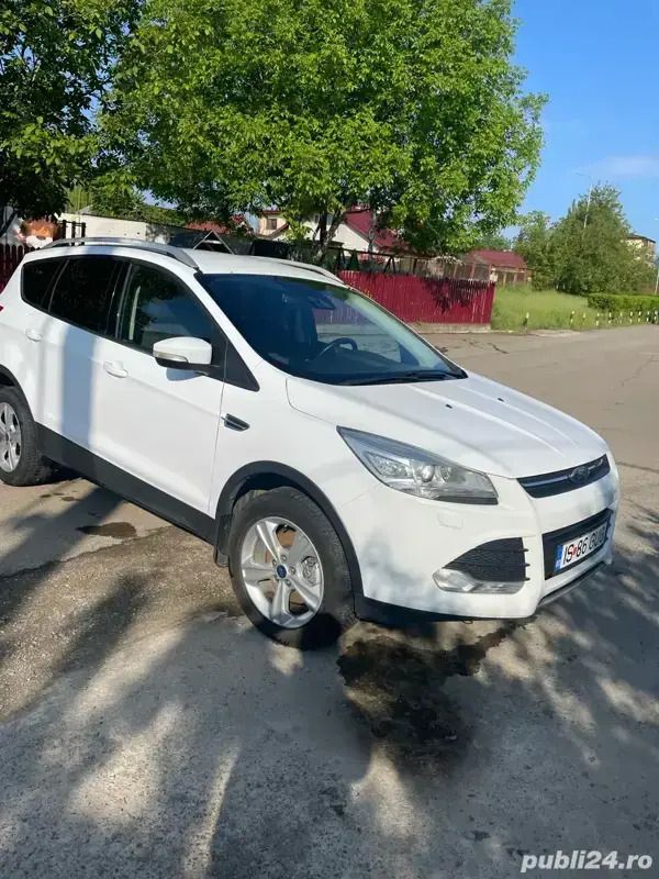 Utilizat 2015 Ford Kuga SUV | 9.800 EUR (Preț OK) - Imagine 1/4