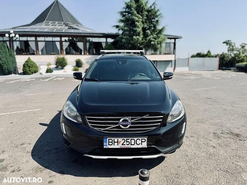 Culoarenegru Utilizat 2017 Volvo XC60 Inscription SUV | 12.000 EUR (Super Preț) - Imagine 1/4