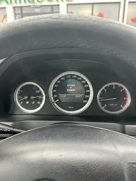 Utilizat 2010 Mercedes 220 Berlinǎ | 5.900 EUR - Imagine 1/4