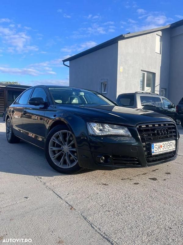 Culoareverde Utilizat 2010 Audi A8 Berlinǎ | 9.900 EUR - Imagine 1/4