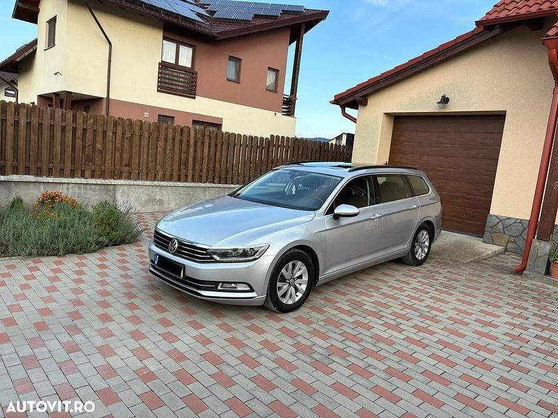 Culoaregri Utilizat 2016 VW Passat Comfortline Break | 12.000 EUR (Puțin scump) - Imagine 1/4