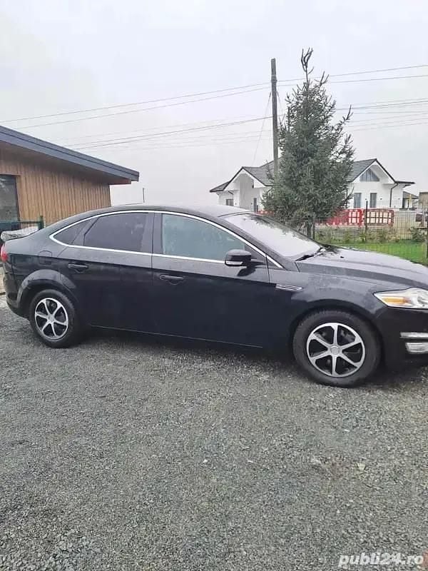 Utilizat 2010 Ford Mondeo Hatchback | 4.500 EUR (Preț OK) - Imagine 1/4