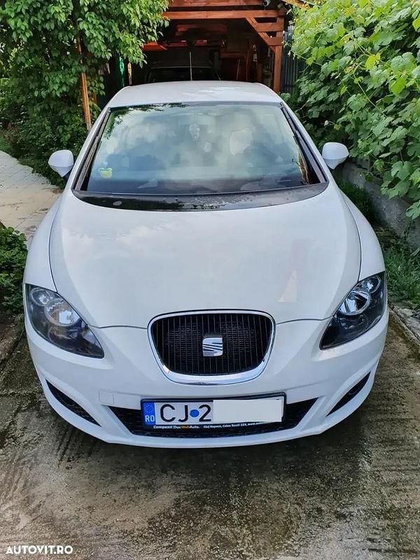 Culoarealb Utilizat 2012 Seat Leon Hatchback | 4.300 EUR (Preț bun) - Imagine 1/4