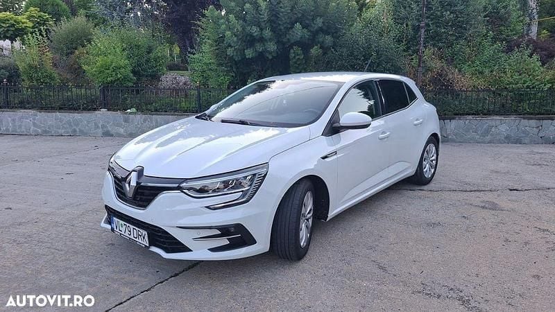 Alb Utilizat 2020 Renault Mégane IV Life Hatchback | 11.900 EUR (Preț bun) - Imagine 1/4