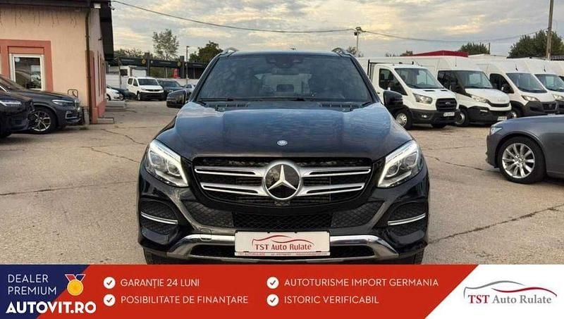 Culoarenegru Utilizat 2016 Mercedes GLE250 SUV | 24.700 EUR (Preț bun) - Imagine 1/4
