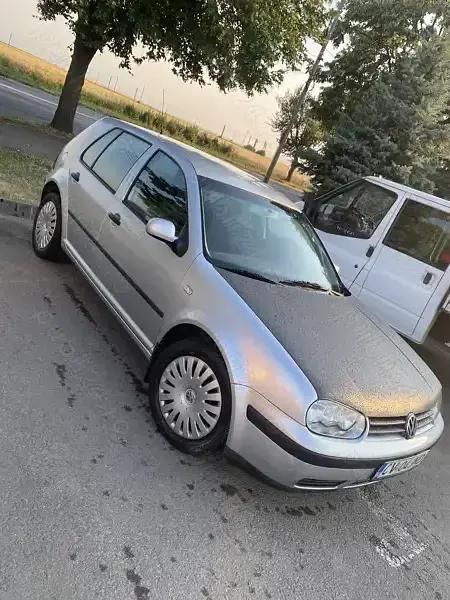 Utilizat 2001 VW Golf IV Hatchback | 1.100 EUR (Preț OK) - Imagine 1/4