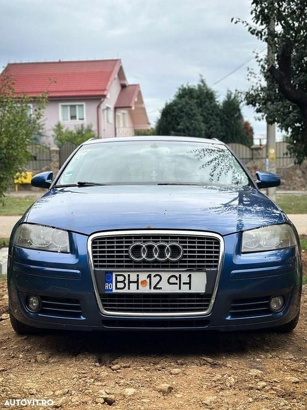 Culoarealbastru Utilizat 2004 Audi A3 Sportback Attraction Hatchback | 2.650 EUR (Preț OK) - Imagine 1/4