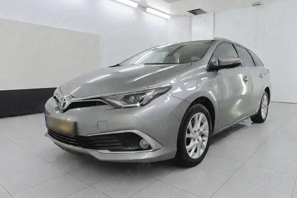 Second-hand Toyota Auris Hybrid Executive 136 CP (100 kW) 2018 Gri Berlinǎ