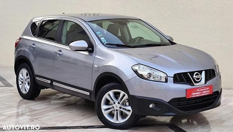 Gri Utilizat 2011 Nissan Qashqai SUV | 6.490 EUR (Preț OK) - Imagine 1/4