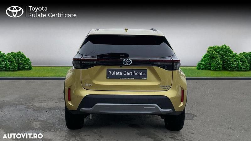 Second-hand Toyota Yaris Cross 130 CP (95 kW) 2023 Culoaregalbeuriu SUV