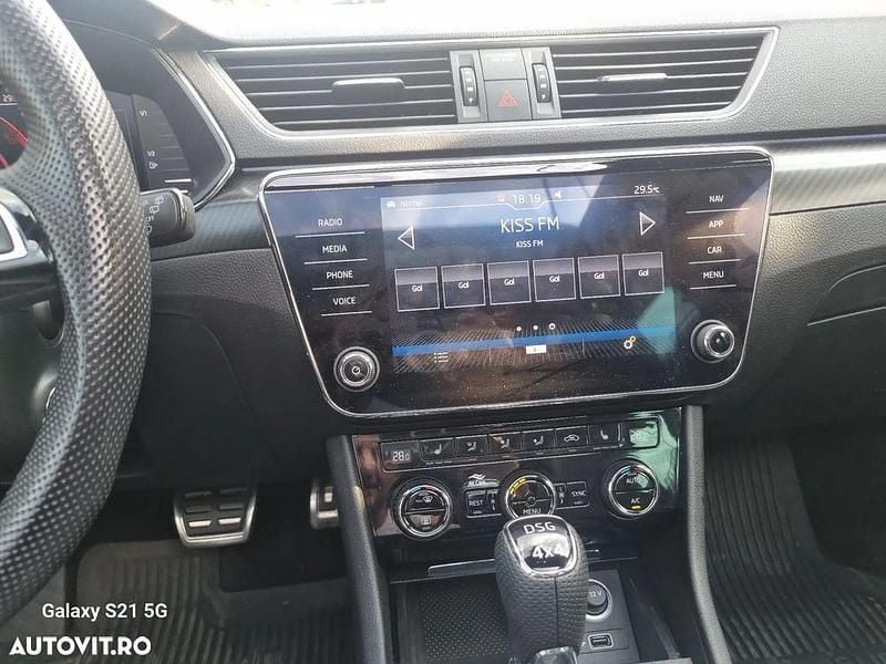 Second-hand Skoda Superb SportLine 190 CP (139 kW) 2019 Gri Break