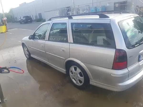 Gri Utilizat 2001 Opel Vectra Break | 900 EUR - Imagine 1/4