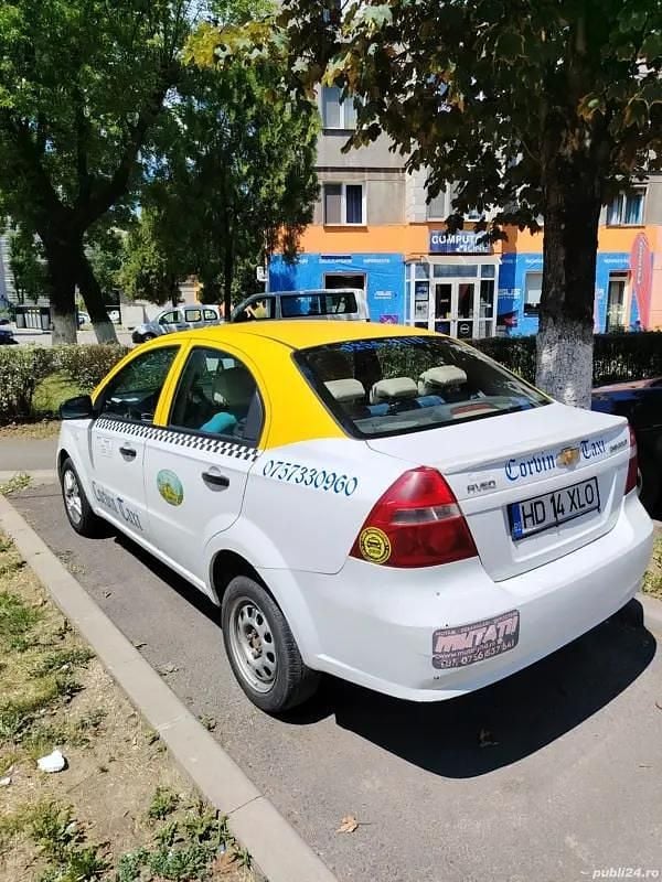 Second-hand Chevrolet Aveo 86 CP (63 kW) 2011 Alb Berlinǎ
