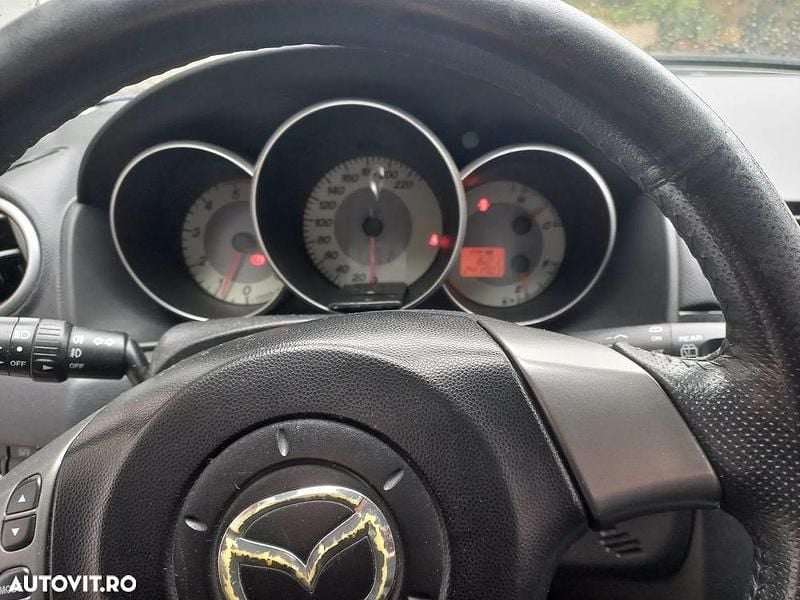 Culoarealbastru Utilizat 2006 Mazda 3 Comfort Hatchback | 2.500 EUR (Puțin scump) - Imagine 1/4