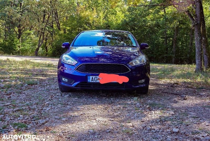Second-hand Ford Focus 120 CP (88 kW) 2018 Culoarealbastru Break