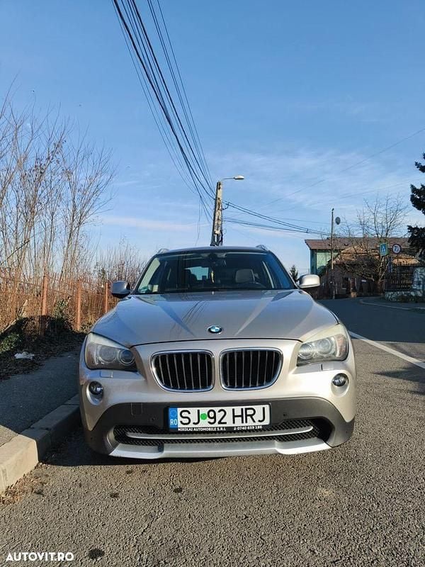 Culoarebej Utilizat 2010 BMW X1 Comfort Edition SUV | 8.200 EUR - Imagine 1/4