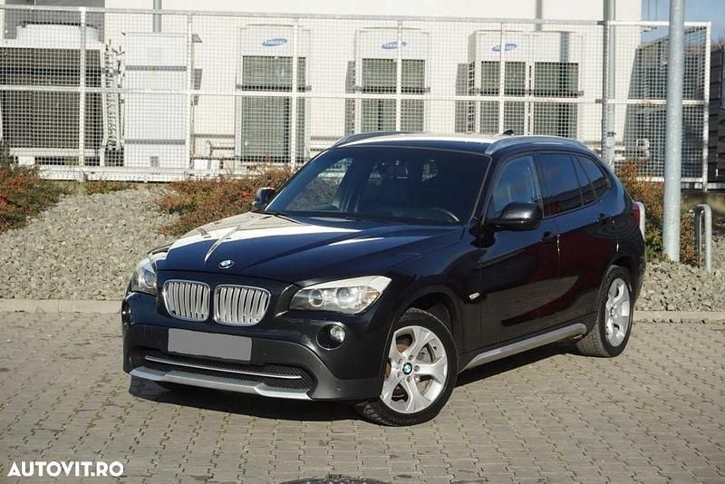 Culoarenegru Utilizat 2010 BMW X1 Shadowline SUV | 8.150 EUR (Preț bun) - Imagine 1/4