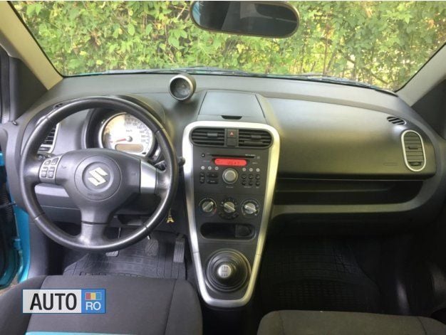 Verde Utilizat 2011 Suzuki Splash Hatchback | 4.500 EUR - Imagine 1/3