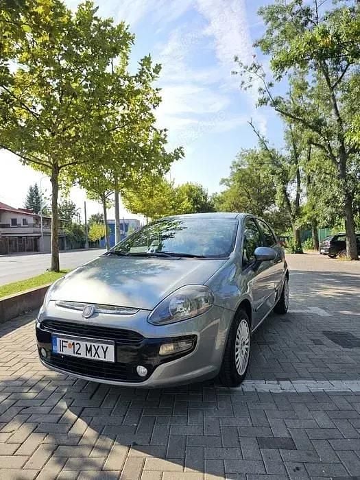 Utilizat 2011 Fiat Punto Evo Hatchback | 2.400 EUR - Imagine 1/4